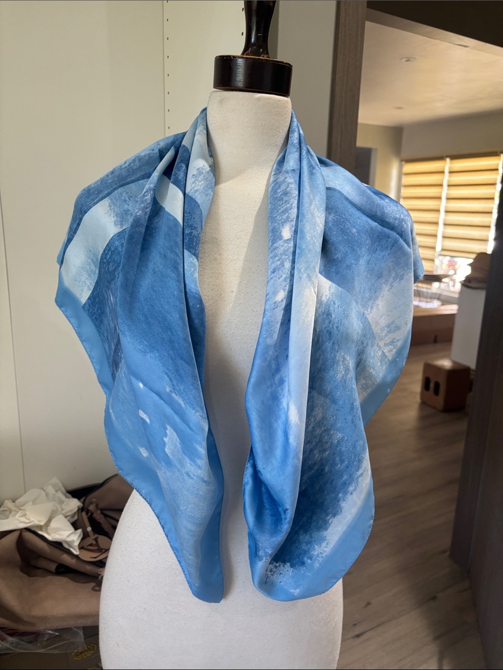 Vintage Fattorseta polyester scarf made in ltaly Irishman 2020. 5 out of 5 star.